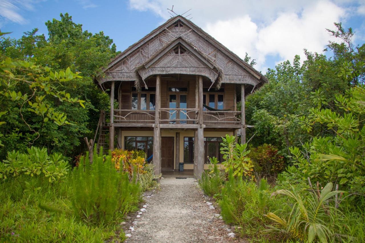 Hidden Bay Resort Mentawais Masokut ภายนอก รูปภาพ