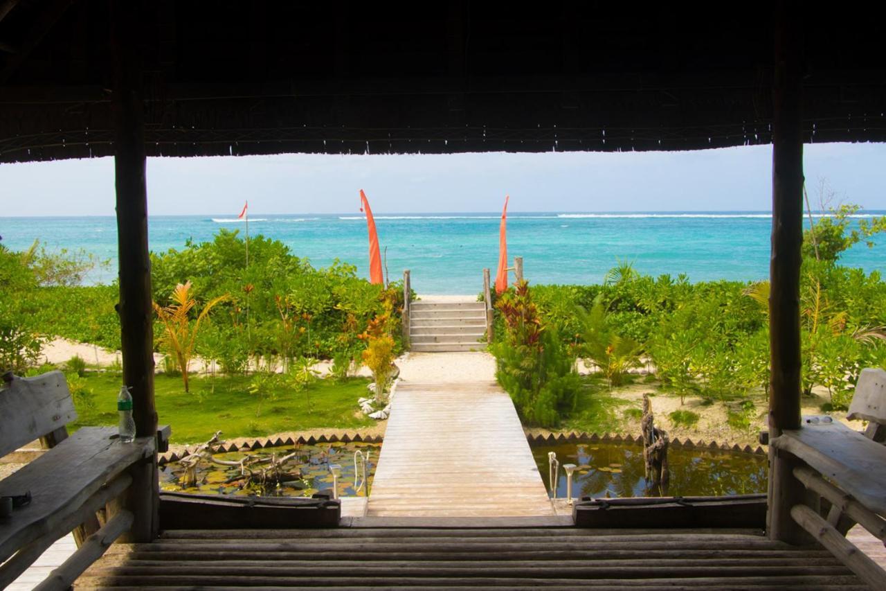 Hidden Bay Resort Mentawais Masokut ภายนอก รูปภาพ