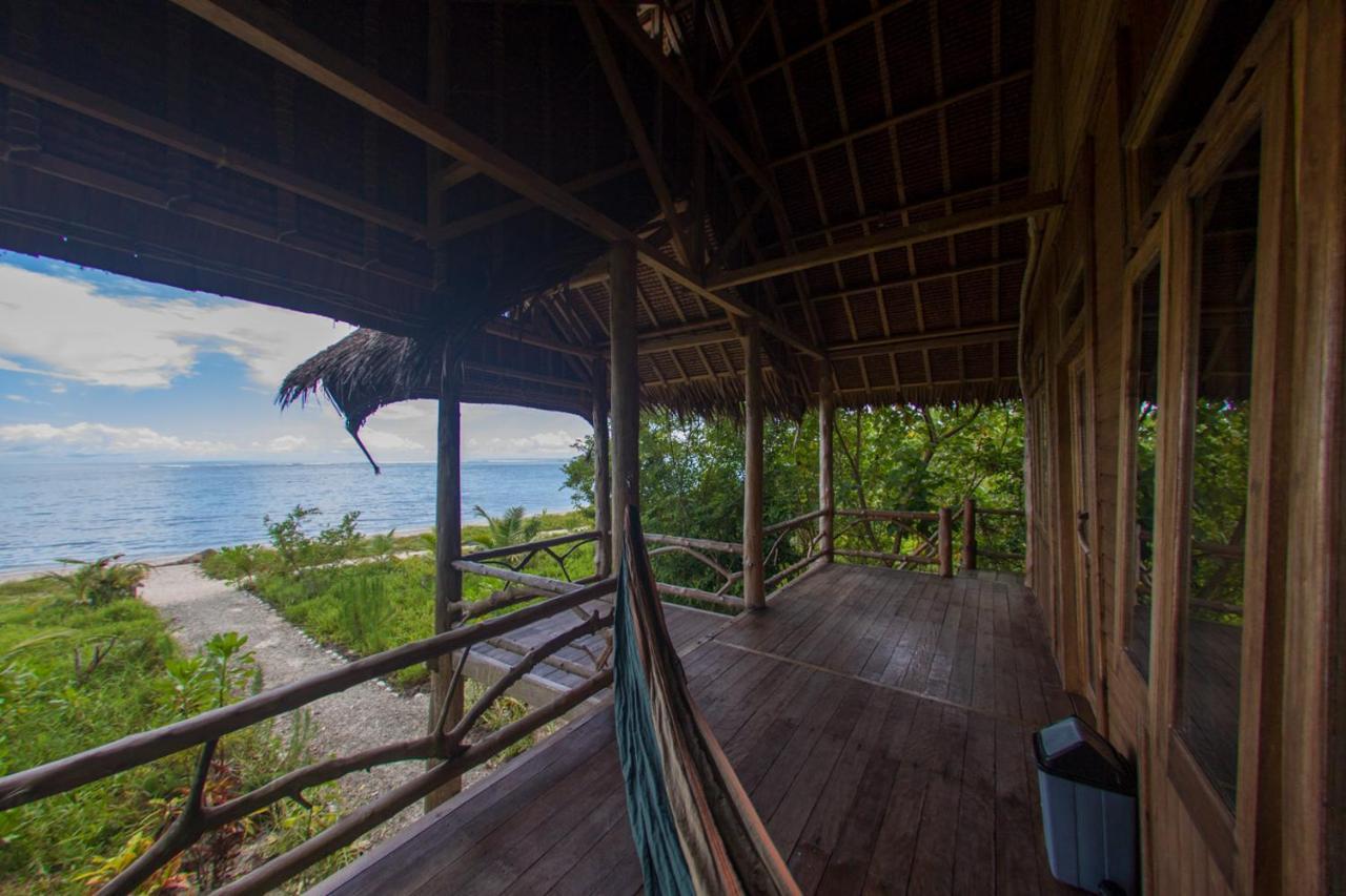 Hidden Bay Resort Mentawais Masokut ภายนอก รูปภาพ