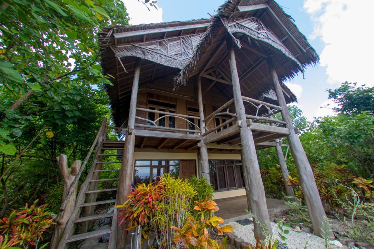 Hidden Bay Resort Mentawais Masokut ภายนอก รูปภาพ